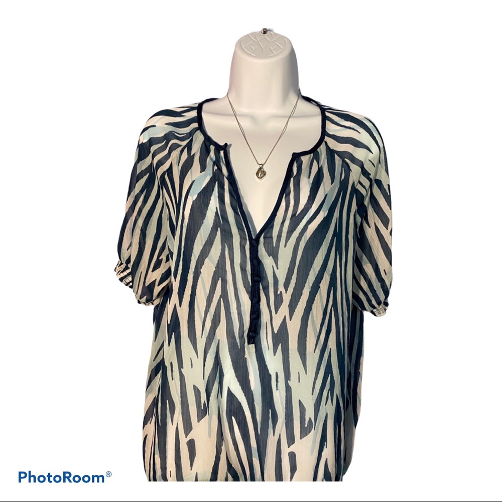New York & Company Zebra Blue White Shirt/Blouse